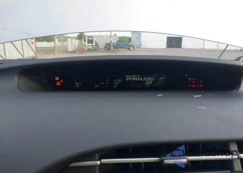 2012 Toyota Prius Four z USA, uszkodzony, nr VIN JTDKN3DU3C5467882